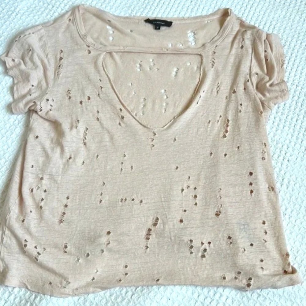 Olivaceous cut out v distressed crop summer top lightweight size medium